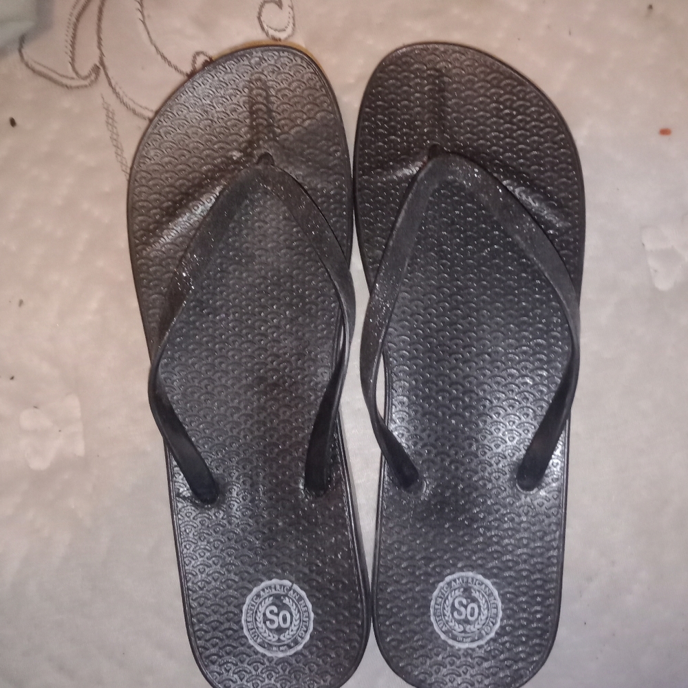 Flip flops black with glitter on top